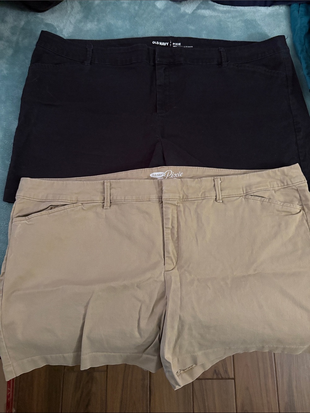 Old Navy Pixie Women’s Shorts - Black and Khaki